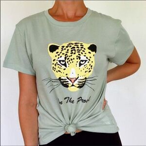 NWT Wildfox On The Prowl Leopard Keke Graphic Tee